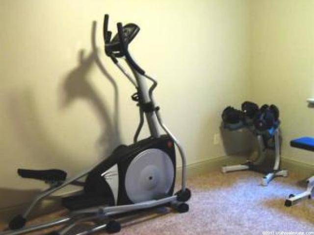 2443 E 1900 N, Layton, UT 84040 — photo 10
