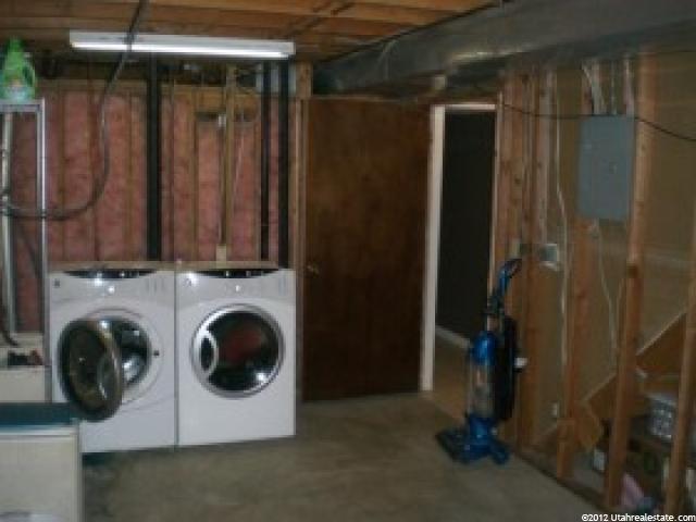 2090 W 2500 N, Farr West, UT 84404 — photo 11