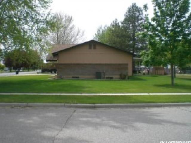 2090 W 2500 N, Farr West, UT 84404 — photo 12