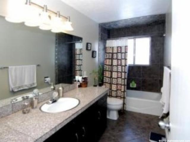2090 W 2500 N, Farr West, UT 84404 — photo 5