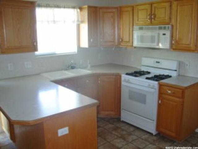 2726 W 4275 S, Roy, UT 84067 — photo 2