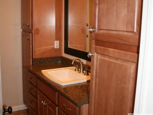 370 S 800 E, Bountiful, UT 84010 — photo 8