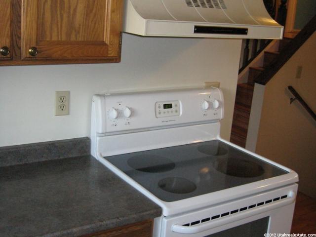 256 E 925 S, Layton, UT 84041 — photo 2