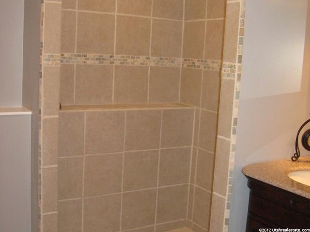 256 E 925 S, Layton, UT 84041 — photo 7