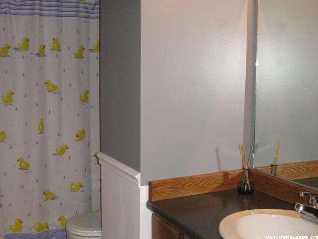 256 E 925 S, Layton, UT 84041 — photo 9