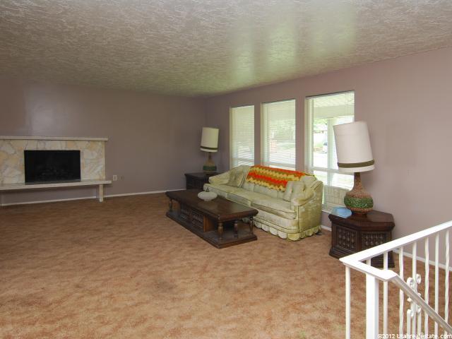 5003 S 2575 W, Roy, UT 84067 — photo 6
