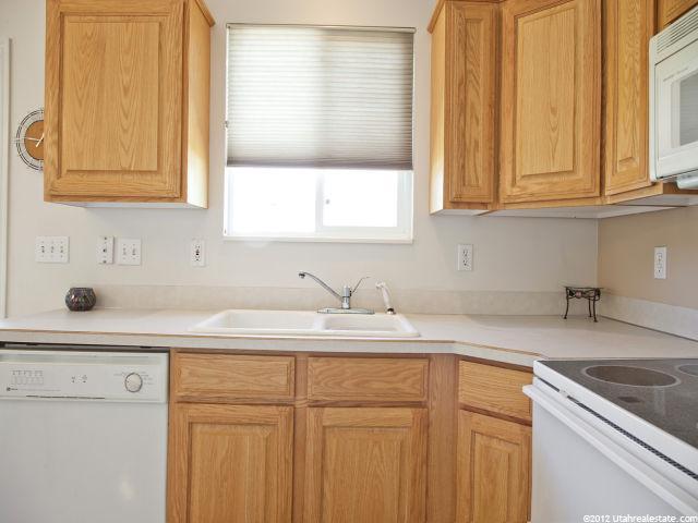 888 W 910 N, Clinton, UT 84015 — photo 6