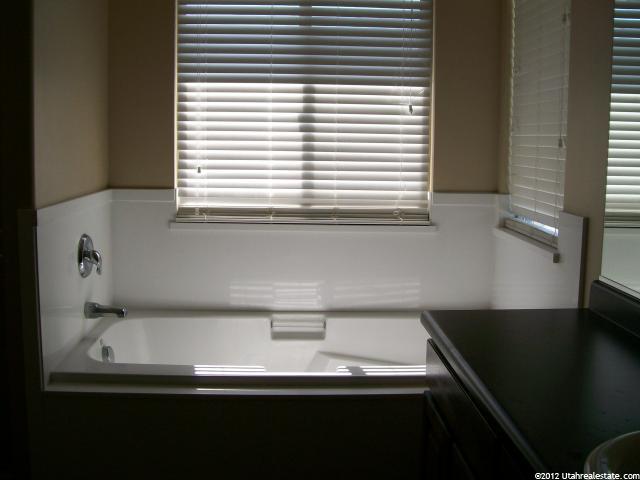 204 E Quirk St, Grantsville, UT 84029 — photo 5