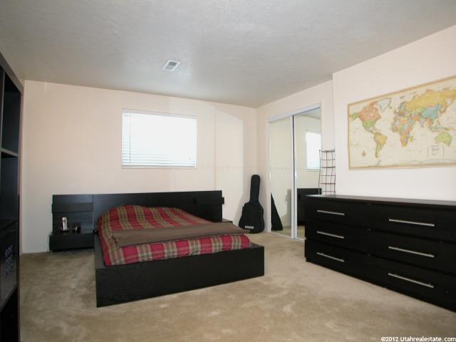 9759 S Granite View Dr E, Sandy, UT 84092 — photo 11