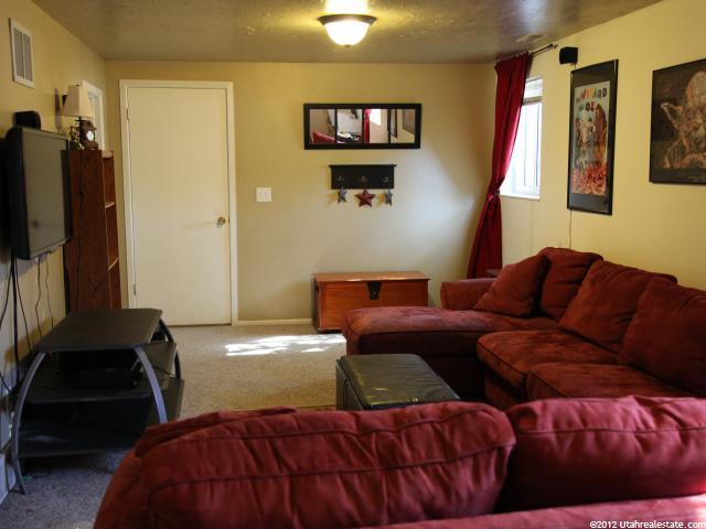 1242 N 250 E, Layton, UT 84041 — photo 4