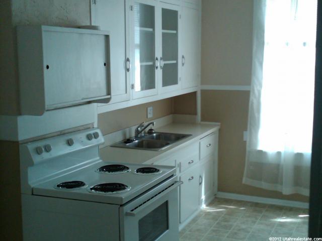377 S 100 W, Logan, UT 84321 — photo 4