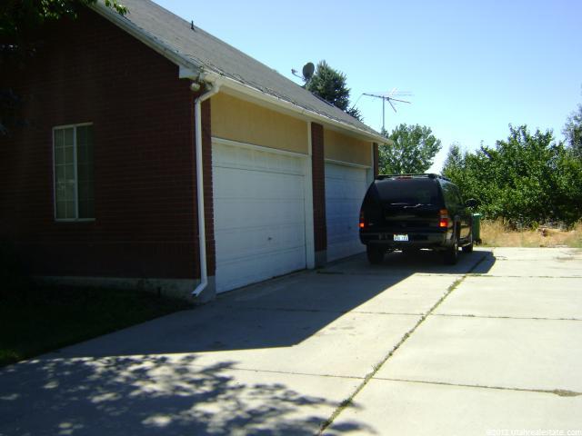 10240 S Loridan Ln E, Sandy, UT 84092 — photo 4