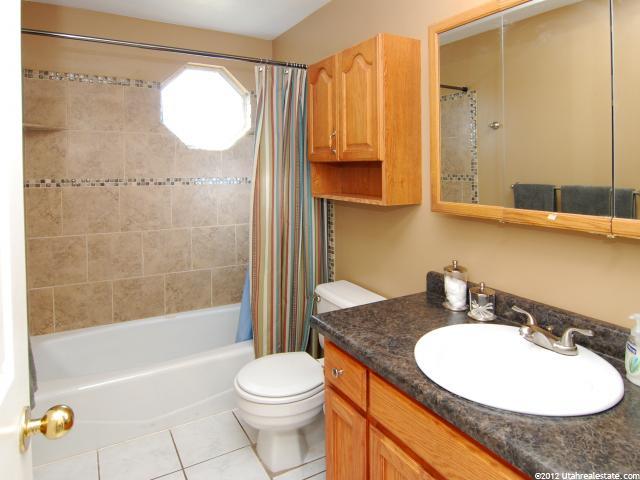 5380 S 2800 W, Roy, UT 84067 — photo 9