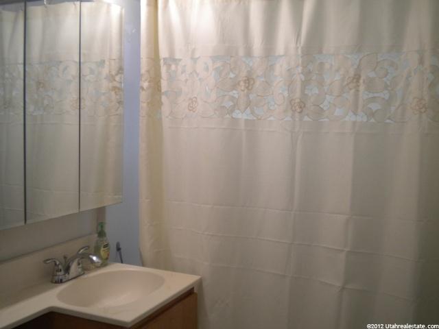 2452 S Fillmore Ave E, Ogden, UT 84401 — photo 7