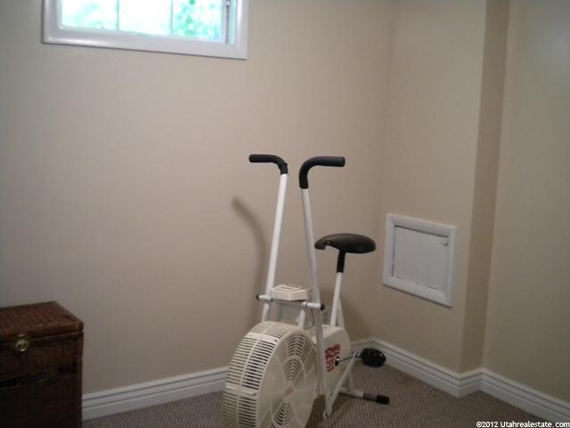 2452 S Fillmore Ave E, Ogden, UT 84401 — photo 10