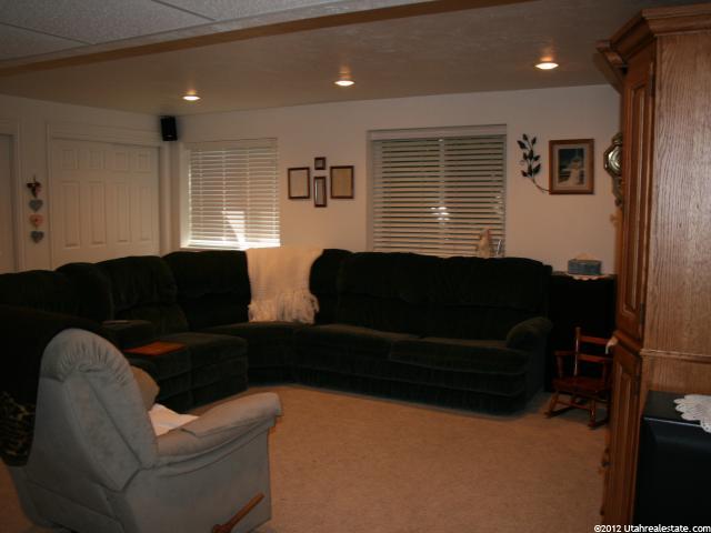 159 S 150 W, Clearfield, UT 84015 — photo 4