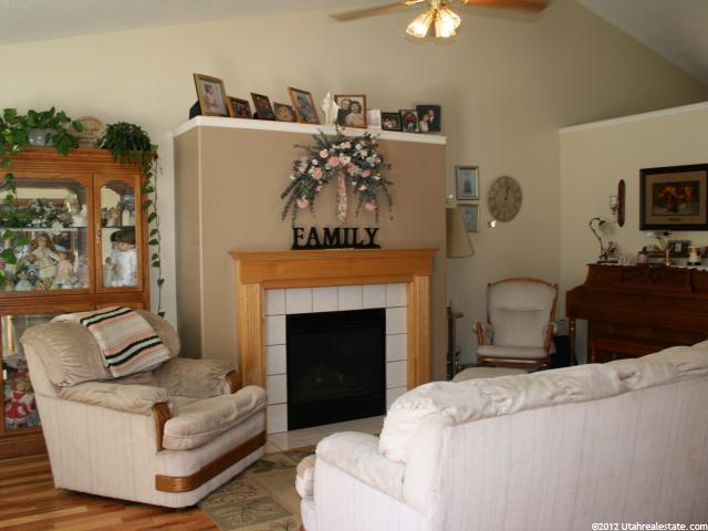 159 S 150 W, Clearfield, UT 84015 — photo 9