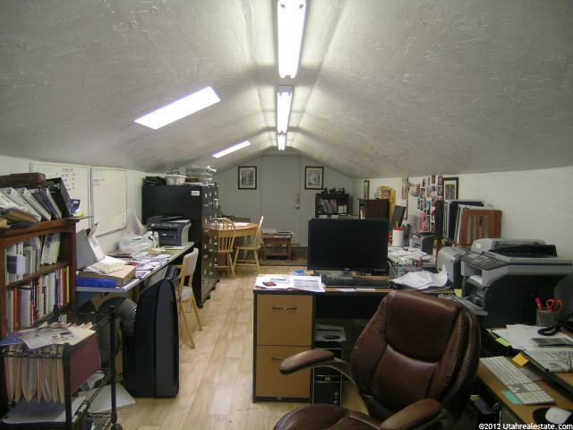 144 W Main St, Bicknell, UT 84715 — photo 6