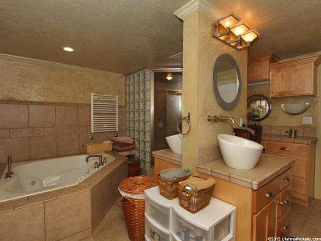 5010 Marilyn Dr, Holladay, UT 84117 — photo 5