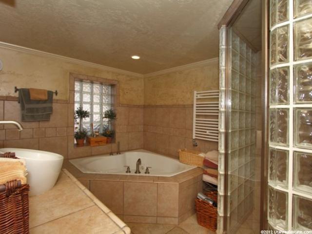 5010 Marilyn Dr, Holladay, UT 84117 — photo 6