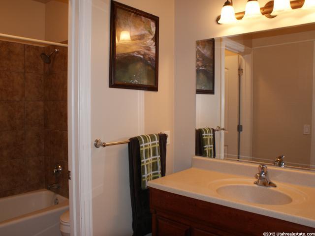 944 Mill Shadow Dr, Kaysville, UT 84037 — photo 11