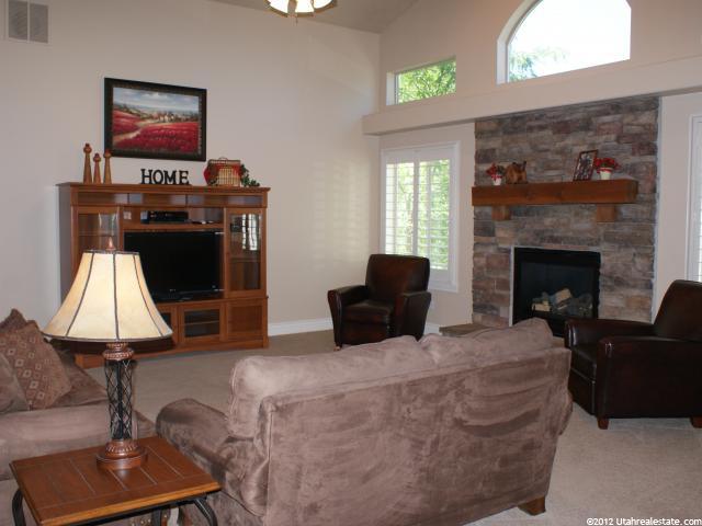 944 Mill Shadow Dr, Kaysville, UT 84037 — photo 4