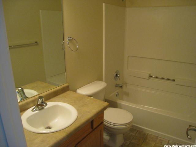 1482 N 2475 W, Clinton, UT 84015 — photo 6