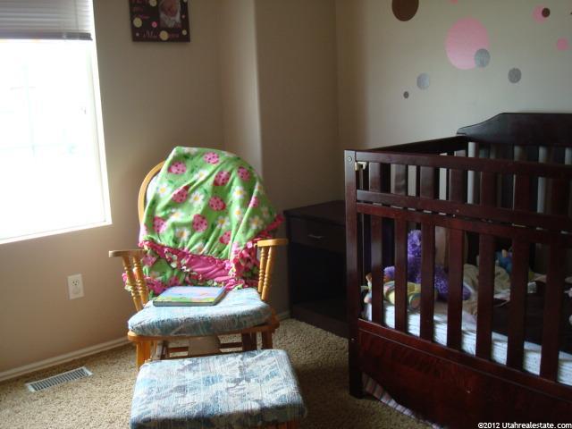 1669 N 2475 W, Clinton, UT 84015 — photo 9