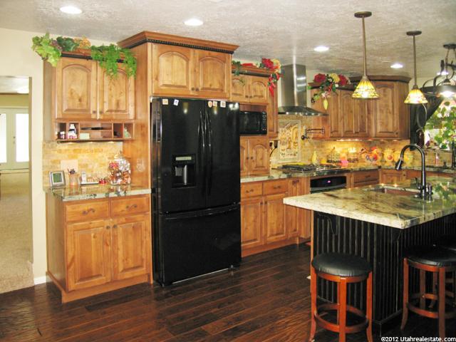 5648 S 1150 W, Ogden, UT 84405 — photo 4