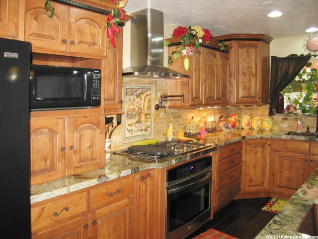 5648 S 1150 W, Ogden, UT 84405 — photo 6