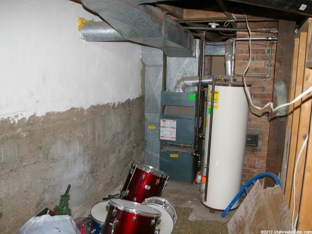 1663 S Kiesel Ave, Ogden, UT 84404 — photo 8