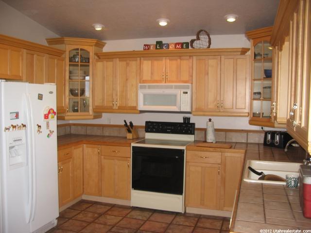 69 W 400 N, Malad City, ID 83252 — photo 3