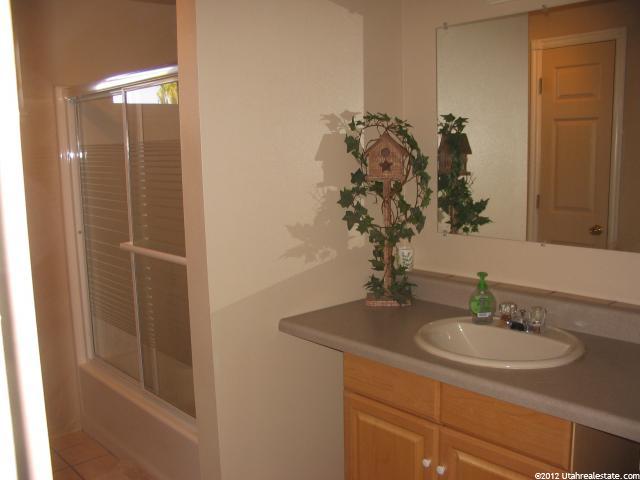69 W 400 N, Malad City, ID 83252 — photo 10