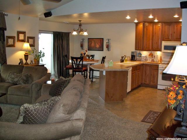 5014 S 1800 W, Roy, UT 84067 — photo 2