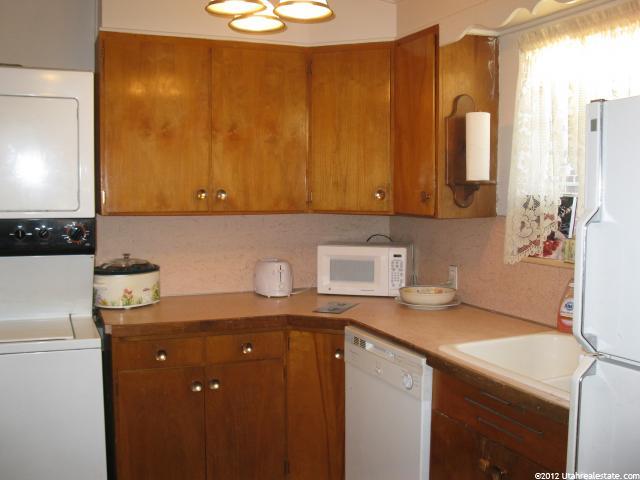 180 E Ross Dr S, Clearfield, UT 84015 — photo 7