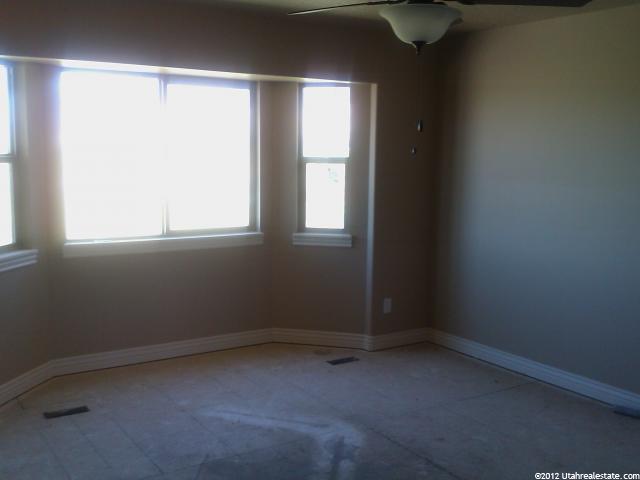 2498 W 2825 N, Farr West, UT 84404 — photo 11