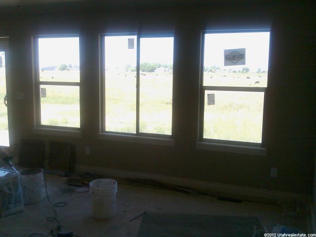 2498 W 2825 N, Farr West, UT 84404 — photo 5
