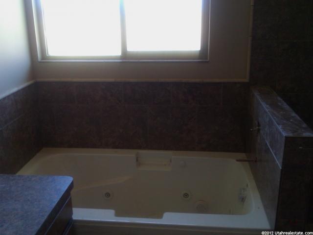 2498 W 2825 N, Farr West, UT 84404 — photo 8