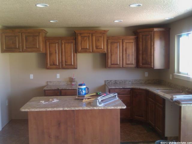 2498 W 2825 N, Farr West, UT 84404 — photo 9