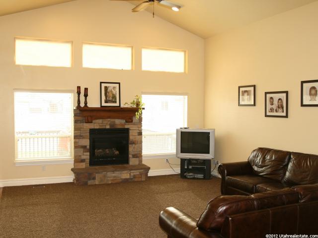 2158 S 275 E, Kaysville, UT 84037 — photo 2