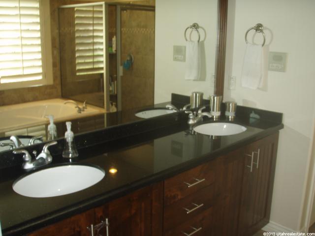 1376 E Lantern Ln S, Draper, UT 84020 — photo 6