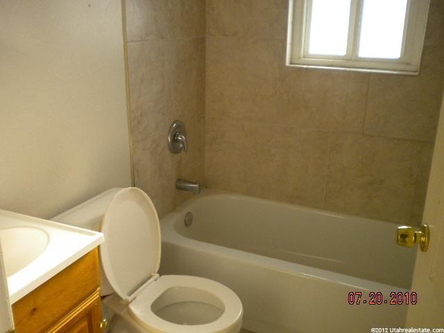 5915 S 2625 W, Roy, UT 84067 — photo 8