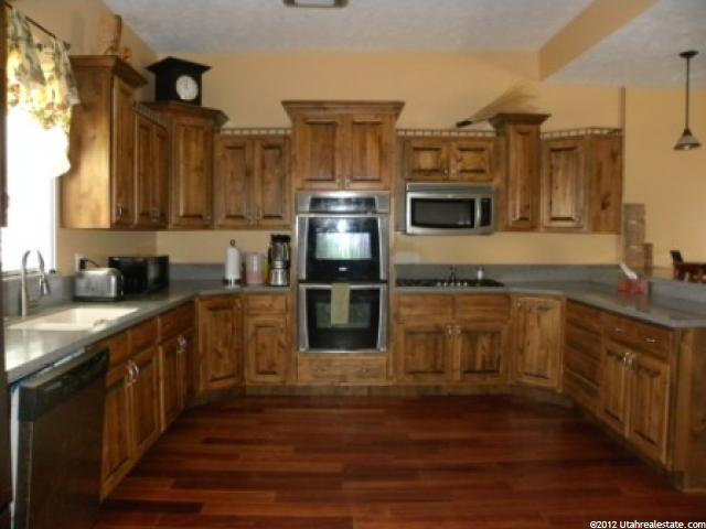 295 E 300 N, Logan, UT 84321 — photo 3