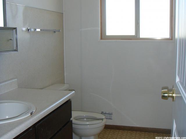340 N 650 E, Fremont, UT 84747 — photo 9
