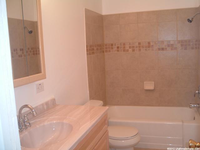 75 S 400 E, Preston, ID 83263 — photo 4