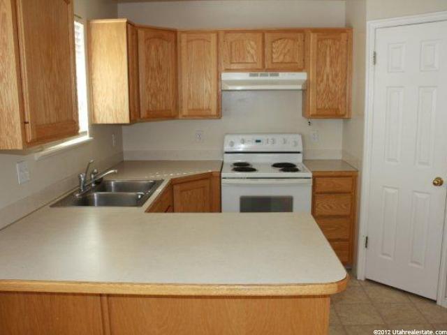 78 E 2550 S, Clearfield, UT 84015 — photo 2