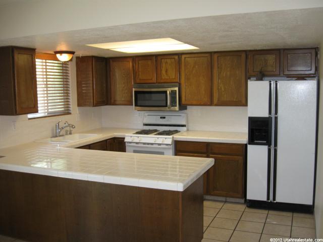 590 W Creek View Rd, Centerville, UT 84014 — photo 10