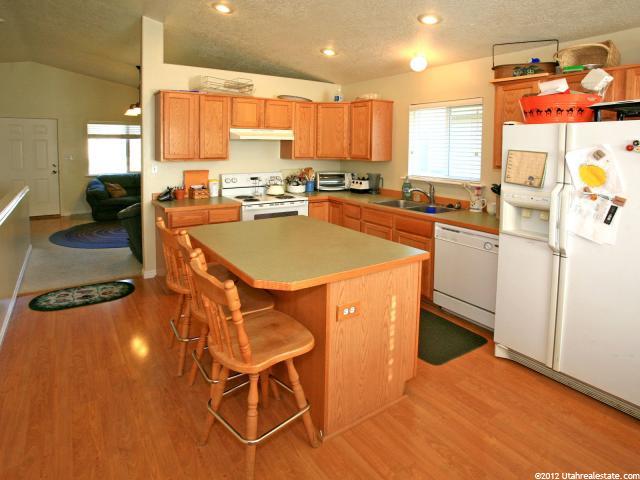 1032 S 530 W, Payson, UT 84651 — photo 3