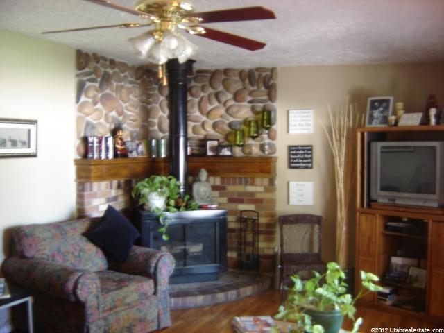 7362 S Cypress St, Midvale, UT 84047 — photo 3
