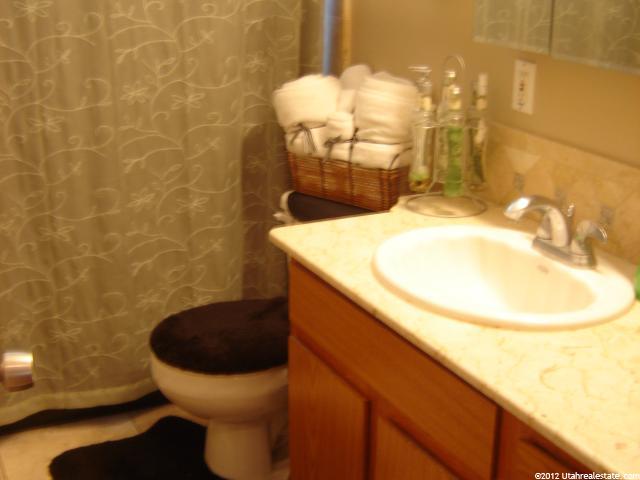 7362 S Cypress St, Midvale, UT 84047 — photo 8